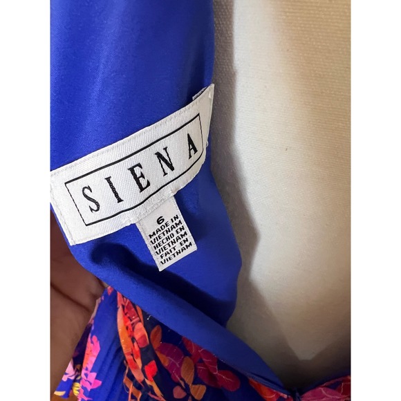 Sienna Blue Floral Pleated Maxi Dress Long Sleeve V-Neck Shimmer NWT chiffon 6 - Picture 9 of 12